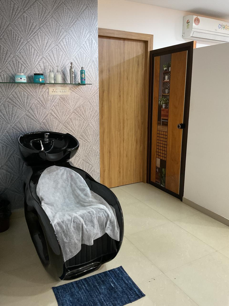 Luxury Salon Interior